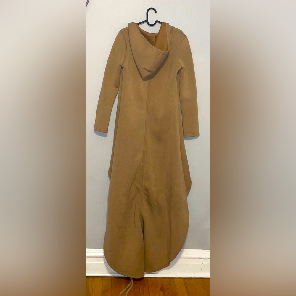 Long fitted hoodie sweater camel color small